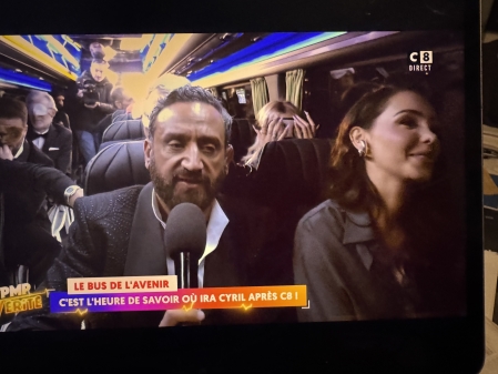 Cyril Hanouna bus de l'avenir
