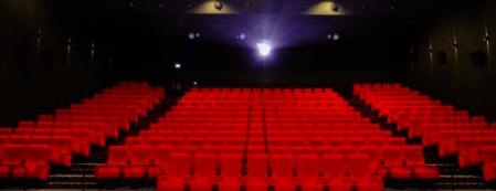 Salle cinéma vide fermée
